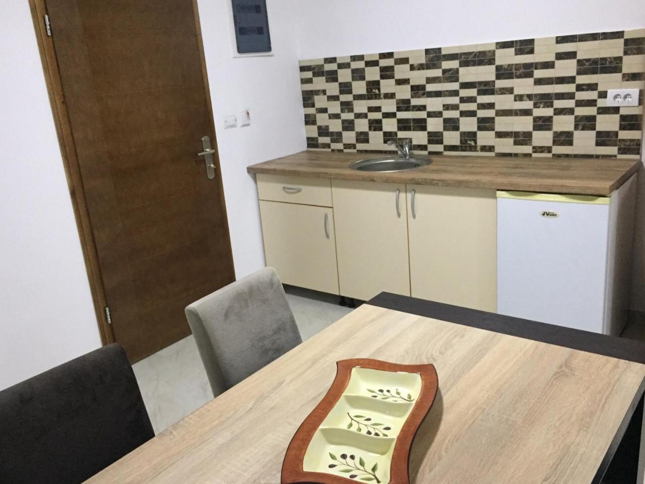 Idealhouse Apartments Ulcinj Zewnętrze zdjęcie