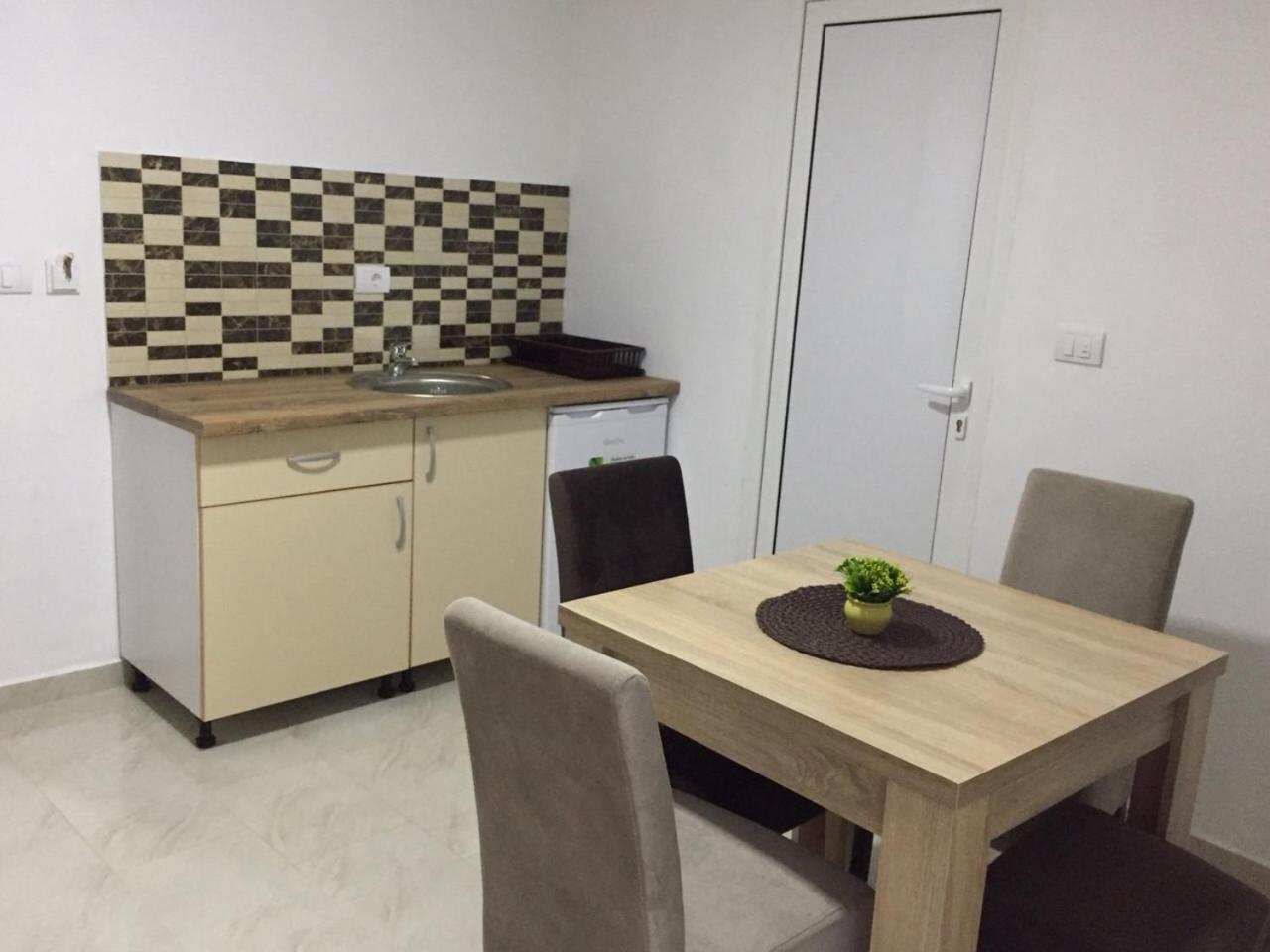 Idealhouse Apartments Ulcinj Zewnętrze zdjęcie